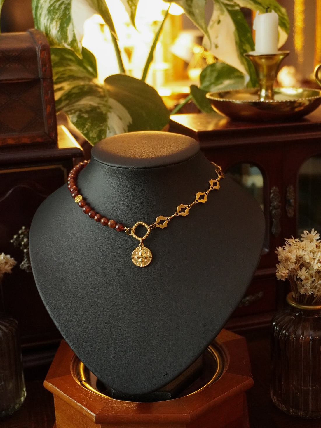Collier « Aurea Nox » 🏵️ • Doré • Grenat hessonite
