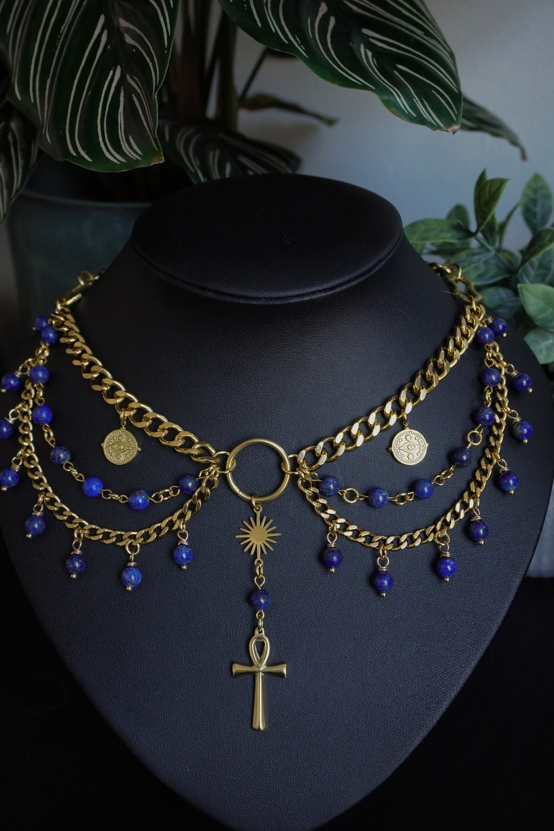 Chocker « Orion » 🌌 • Lapis lazuli • Modèle Unique • Doré