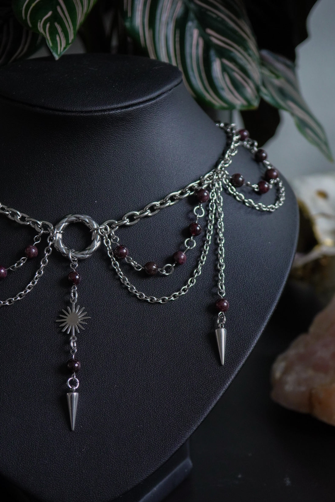 Collier « Andromeda » • grenat rouge • Silver